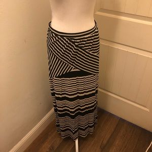 Bobeau Maxi Skirt GUC
